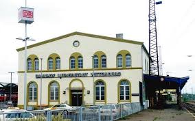 Fahrplan für busse in wittenberg abrufen. Der Bahnhof Lutherstadt Wittenberg Altstadt Ehemals Elbtor Bahnbilder De