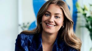 Jennifer Eure's Instagram, Twitter & Facebook