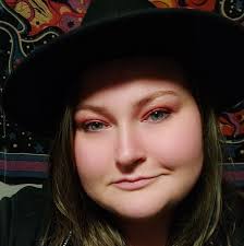 My first attempt at a bee 🫣 🐝 I definitely need to practice because this  did not come out as I envisioned it 😅😆 Buuuut it's still kinda cute and  ready for a home 🩵🐝✨