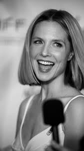 Pilot setting: red carpet 🫡, @laura.coover and @olegolden spoke to DIFF  Shorts about some turbulence while filming @aseasyasclosingyoureyes ✈️,  #wearediffdallas #diffshorts #diffshorts2024