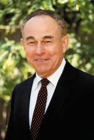 Philanthropist Don Carr killed in crash, wife hospitalized