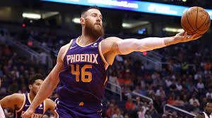 He played college basketball for washington state university before starting his professional career in europe. Aron Baynes Is A Huge Part Of The Suns Renaissance Sports Illustrated