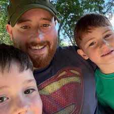 Riverview's Pizza Place in Riverview, MI