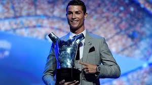 Cristiano ronaldo punya gelar ganda: Wajah Tampan Cristiano Ronaldo Disebut Ahli Bedah Plastik Berkat Operasi Plastik Ini Penjelasannya Tribun Timur