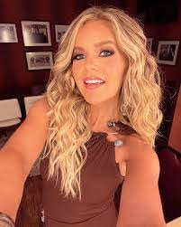 Stacy Stefan's Instagram, Twitter & Facebook