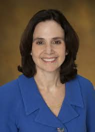 Lea Dilling's Instagram, Twitter & Facebook