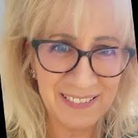 Elizabeth Yingst's Instagram, Twitter & Facebook