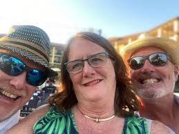 Stacey Eisenberg's Instagram, Twitter & Facebook