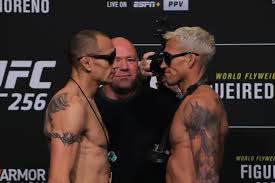 Тони фергюсон в бою против бенеила дариуша. Itog Boya Toni Fergyuson Charlz Olivejra Ufc256 13 Dekabrya 2020 Pobeda Charlza Olivejry