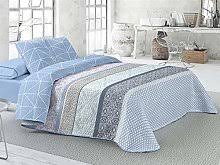 Depuis 15 ans la mer est le jardin où nous cultivons nos ingrédients et vous êtes au cœur de notre mission des créateurs d'une beauté. Boutis Bleu Comparer Les Prix Et Offres Pour Boutis Bleu Lionshome