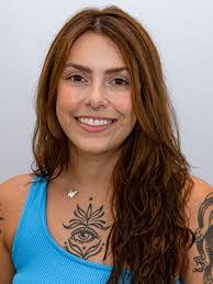 Caroline Ruiz's Instagram, Twitter & Facebook