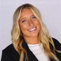 Roxanne Rowland's Instagram, Twitter & Facebook