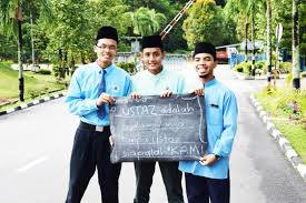 Mari mengenal lebih dekat dengan kerajaan kalingga. Unit Sidang Redaksi Sma Kerajaan Johor Kluang 2015 Posts Facebook
