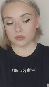 Идеально ровные стрелки за 5 минут! , С помощью подводки от  @evelinecosmetics_ukraine Precise Brush Liner, #makeup #makeuptutorial  #макияж #макияжпошагово #визажисткиев #киеввизажист #бьютиблог ...