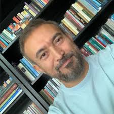 332 plus konya da faaliyet gösteren bir reklam ve danışmanlık şirketi. Episodes