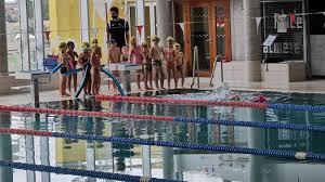 Quel Avenir Financier Pour Les Piscines Des Weppes Forcees Au Demi Regime