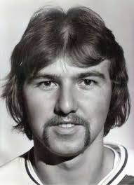 Player photos for the 1973-74 Soo Greyhounds at hockeydb.com