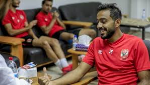 انتقل كهربا في يونيو وتمت اعارته من نادي الزمالك المصري في يونيو 2016 لمدة موسم واحد مقابل مليون وربع دولار تحصل عليها نادي الزمالك مقابل الإعارة. Ø£Ø®Ø¨Ø§Ø± Ø§Ù„Ù†Ø§Ø¯ÙŠ Ø§Ù„Ø£Ù‡Ù„ÙŠ Ø¨Ø¹Ø¯ Ø§Ù†ØªÙ‡Ø§Ø¡ Ø¥ÙŠÙ‚Ø§ÙÙ‡ Ù…Ø§Ø°Ø§ Ù‚Ø¯Ù… ÙƒÙ‡Ø±Ø¨Ø§ Ù…Ø¹ Ø§Ù„Ù†Ø§Ø¯ÙŠ Ø§Ù„Ø£Ù‡Ù„ÙŠ Ø³Ø¨ÙˆØ±Øª 360