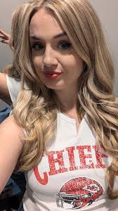 We all own a chiefs shirts now right?! 😂🤷