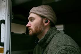 Tested: The Best Budget Wireless Earbuds (2025 Guide)