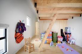 Photo 18 Of 34 In Kids Pre Teen Girl Photos From An Iconic Portland Home With Sweeping Mountain Views Asks 1 75m Dwell