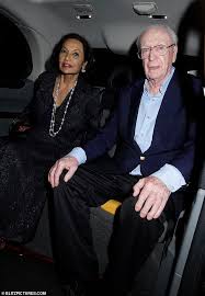 News of actor michael caine's death spread quickly earlier this week, causing concern among fans across the world. Michael Caine 88 Uses Stick As He And Wife Of 48 Years Shakira Step Out For Dinner Geeky Craze
