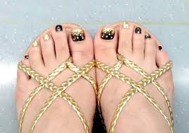 Black And Gold Glitter Toe Nails Black Gold Glitter Pedicure Glitter Pedicure Womens Flip Flop Pedicure