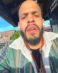 Feeling wicked !! 😈👻 #SlenderMan #halloween2024 #love #instagood #slender  #fashion #photooftheday #photography #art #beautiful #picoftheday #happy  #follow #foryou #explore #travel #cute #style #instadaily #tbt #followme  #beauty #like4likes