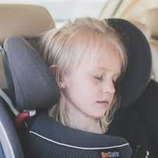 Kinder lieben kissen zum knuddeln und kuscheln. Kindersitz Zubehor Im Test Sicher Zugelassen Der Adac Hat Getestet