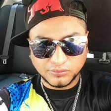 Luis Kane's Instagram, Twitter & Facebook