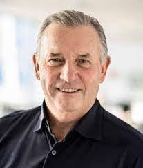 Leila Ryder's Instagram, Twitter & Facebook