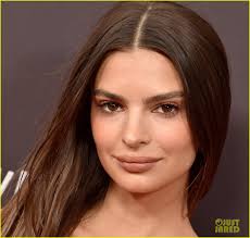 Aaron Paul & Emily Ratajkowski Attend 'Welcome Home' Premiere in West  Hollywood: Photo 4175895