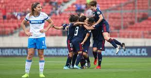 La selección femenina de fútbol de chile, también conocida como la roja femenina, es el equipo representativo de dicho país en las competiciones oficiales de fútbol femenino. Universidad De Chile Profesionalizara Su Rama Femenina De Futbol La Tercera