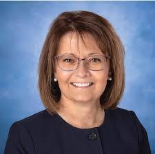 Denise Rossignol's Instagram, Twitter & Facebook