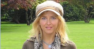 Irene Zoe Alameda, "Amy Martin"