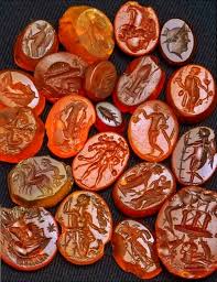 Beautiful Roman Gemstone Cameos Carved Probably Of Carnelian Semi Precious Stone With Engraved Portraits And Represe Pierre Precieuse Bijoux Romains Cornaline