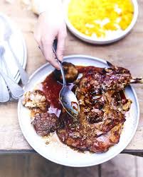 Epaule D Agneau Rotie A L Ail Et A L Anis Pour 4 Personnes Recettes Elle A Table Recette Epaule Agneau Roti D Agneau Recettes De Cuisine