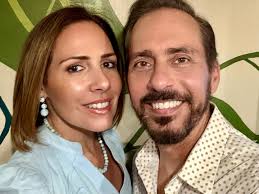 Anoche comenzamos a celebrar los 60 de Jorge. Primero unos traguitos en  @eterlounge para disfrutar de una hermosa vista de Miramar y luego cruzamos  la calle para comernos alguito en @bartolomiramar Nunca