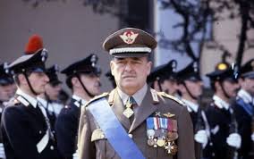 Il generale carlo alberto dalla chiesa aveva condotto come capo del nucleo speciale antiterrorismo dei carabinieri, a partire dal settembre 1978, la controffensiva dello stato sui gruppi eversivi di estrema sinistra, in particolare sulle brigate rosse, con notevoli risultati. Generale Dalla Chiesa Ucciso 37 Anni Fa Il Ricordo