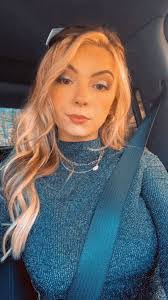 Amber Stepp's Instagram, Twitter & Facebook