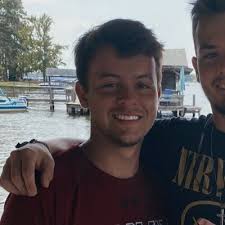 Michaela Moore (@_ThatGummGirl_)