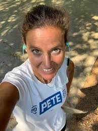 My daughter loves Pete. I know there's not regular meet and greets. Anyone  ever meet Pete at a party or race or anythjng?