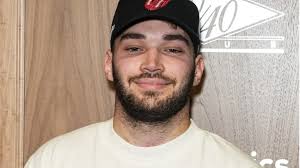 Here's Why Fans Think Adin Ross is Leaving Kick