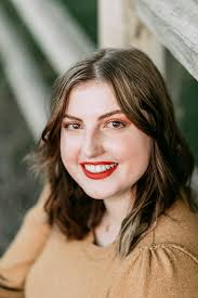 Annie Lofton's Instagram, Twitter & Facebook