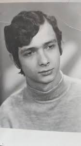 Hallo alle miteinander, ich weiss nicht, ob mir hier jmd helfen kann. Und  zwar ist mein Opa ( der Vater meiner Mutter ) damals mit nur 22 Jahren im  Krieg gefallen. Sein