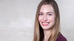 7 graduates recognized with Director's Award for Leadership