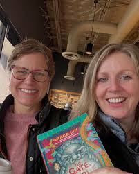 Congratulations to all the portfolio winners: @karenstantonstudio  @melissagardnerart @this_is_littledrawings @ameliabothe at #scbwiny25