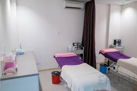 Klinik 1malaysia merupakan sebuah projek klinik yang telah dilancarkan oleh perdana menteri malaysia, dato' sri najib tun razak di flet kampung kerinchi, kuala lumpur. Dr Ko Clinic Kajang Medical Aesthetics Anti Aging Skin Dermatology Price Reviews Erufu Care
