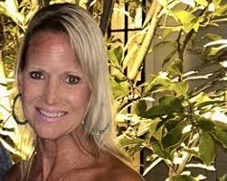 Beth Ries's Instagram, Twitter & Facebook