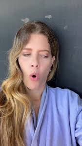 Amanda Hodge (@amandahodgeup)